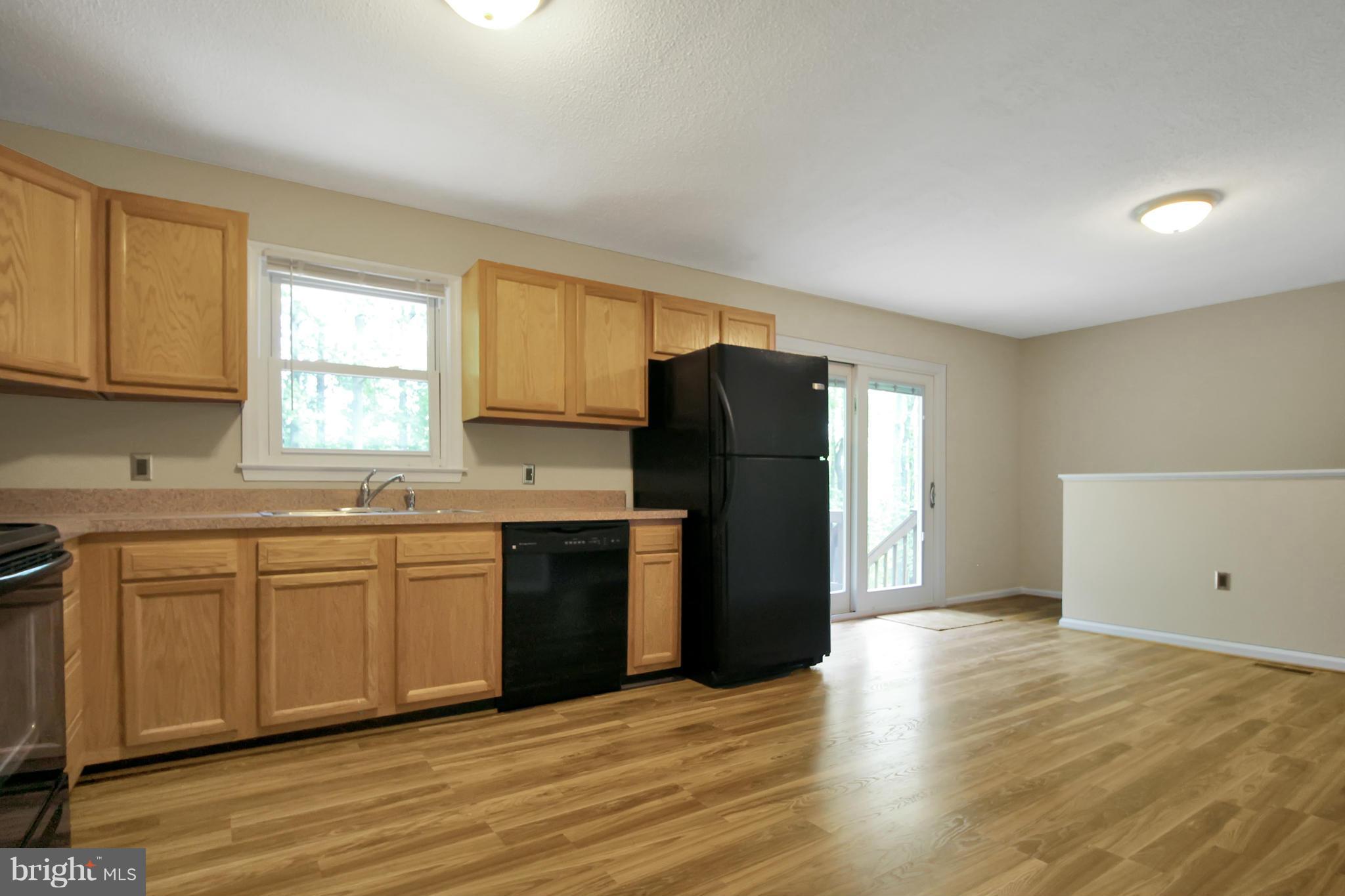 10577 Bears Den Road Marshall, VA 20115 - Photo 11 of 24 Kitchen