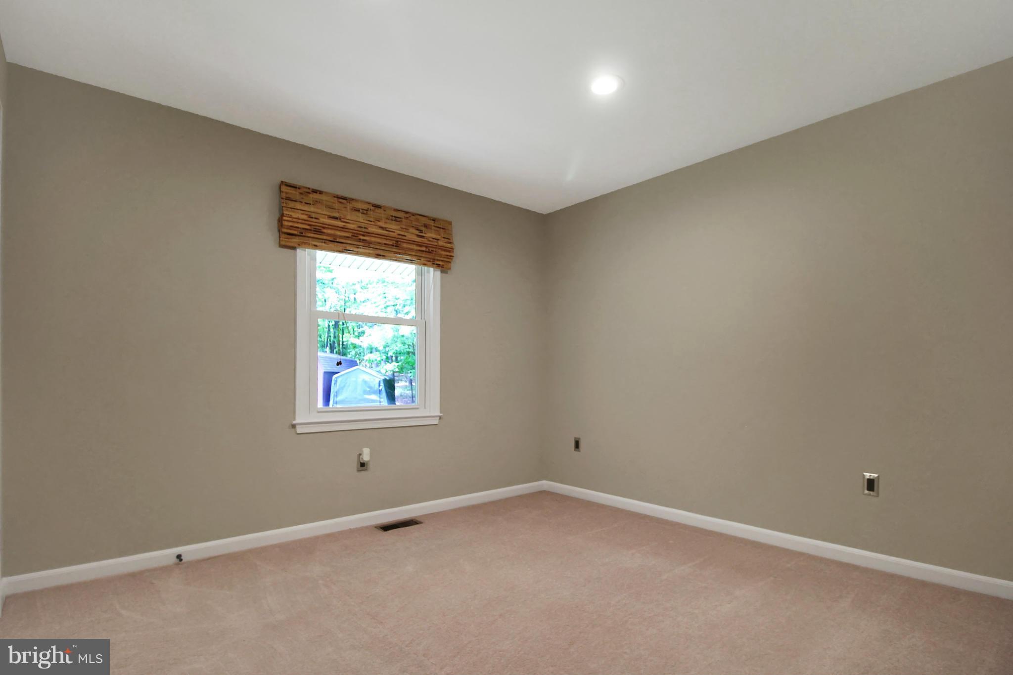 10577 Bears Den Road Marshall, VA 20115 - Photo 15 of 24 Bedroom
