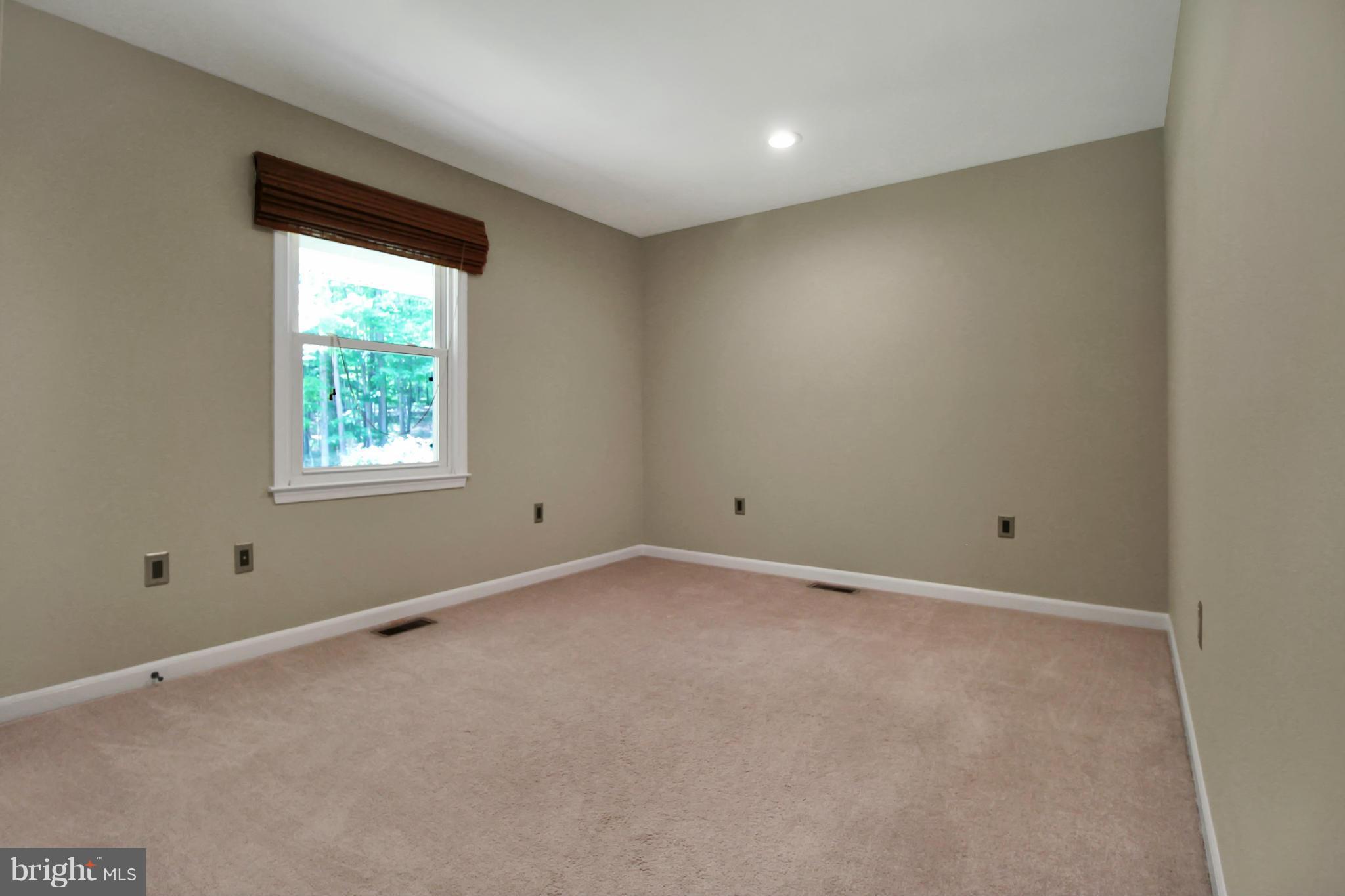 10577 Bears Den Road Marshall, VA 20115 - Photo 16 of 24 Bedroom