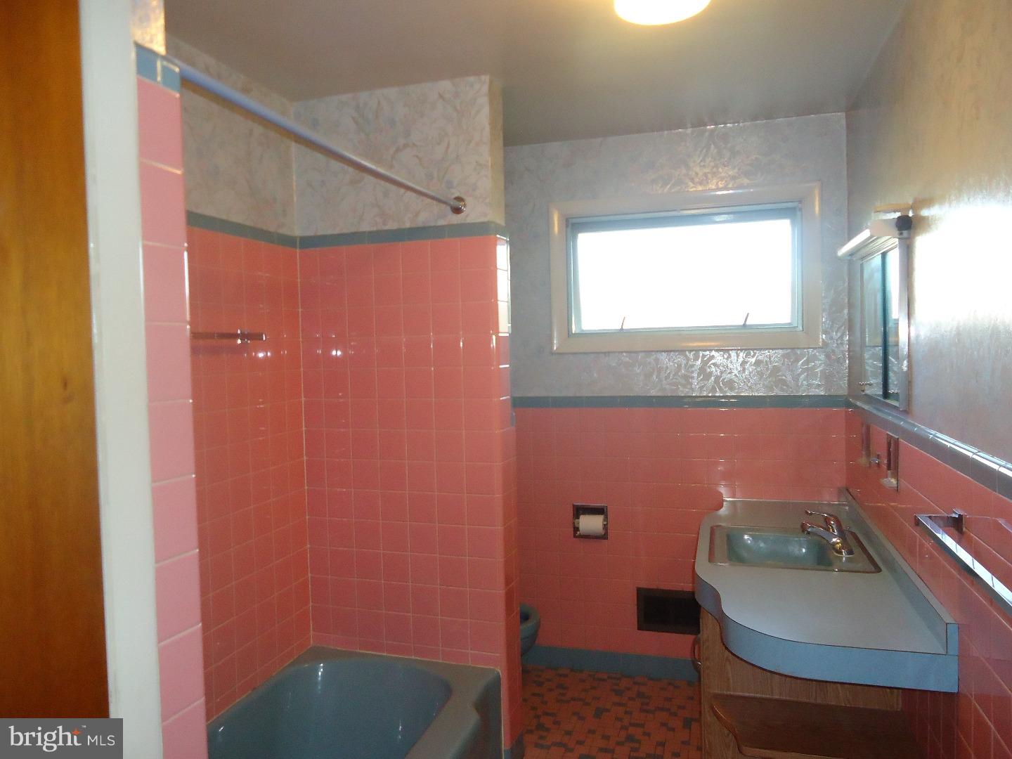 17 Vista Road Wyomissing, PA 19610 - Photo 20 of 22 Gallery Image 20