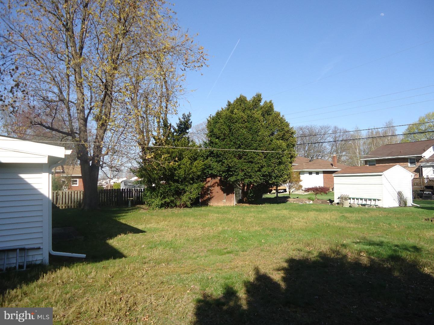 17 Vista Road Wyomissing, PA 19610 - Photo 3 of 22 Gallery Image 3