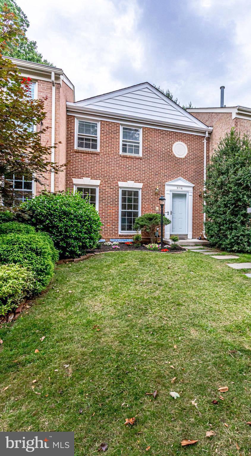 9716 Ranger Road Fairfax, VA 22030 - Photo 2 of 35 Front Door