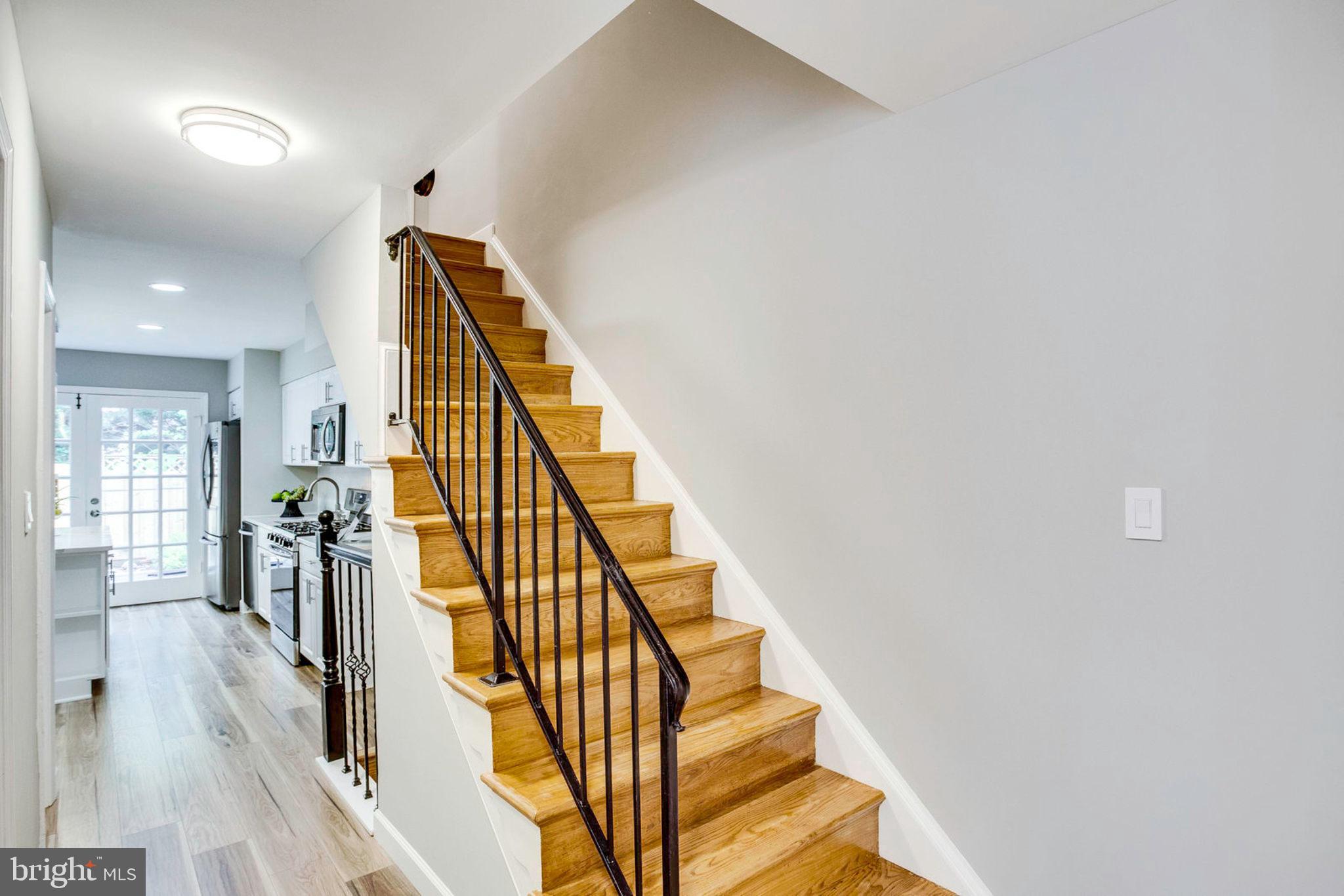 9716 Ranger Road Fairfax, VA 22030 - Photo 5 of 35 Hallway