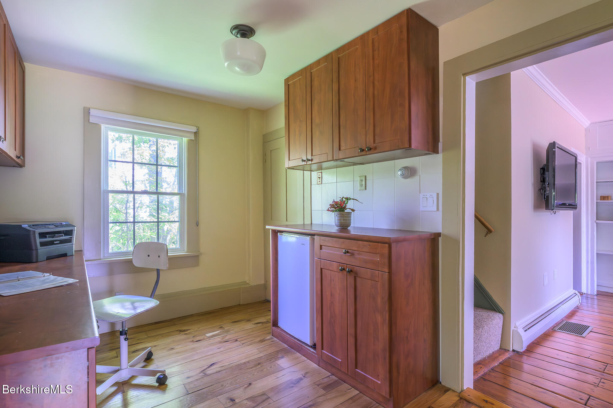 7 Swamp Road West Stockbridge, MA 01266 - Photo 8 of 46 Office