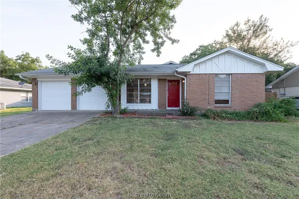 $1,650 | 2317 Carter Creek Parkway, Bryan, TX 77802