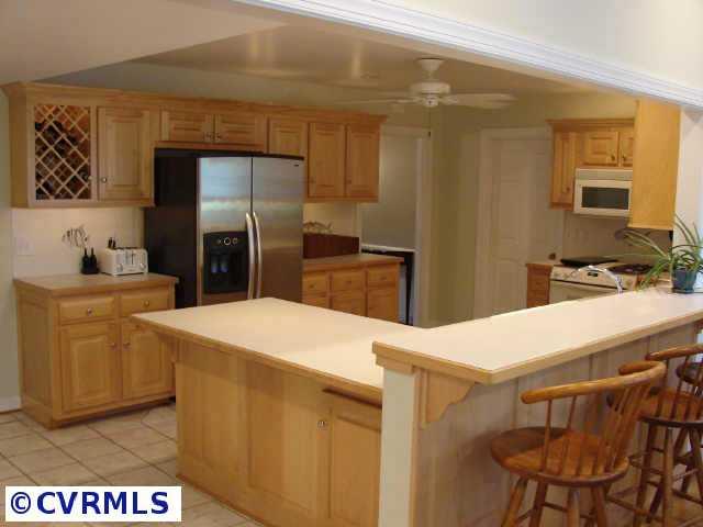 1920 Castlebridge Road Midlothian, VA 23113 - Photo 7 of 10 Other - Kitchen