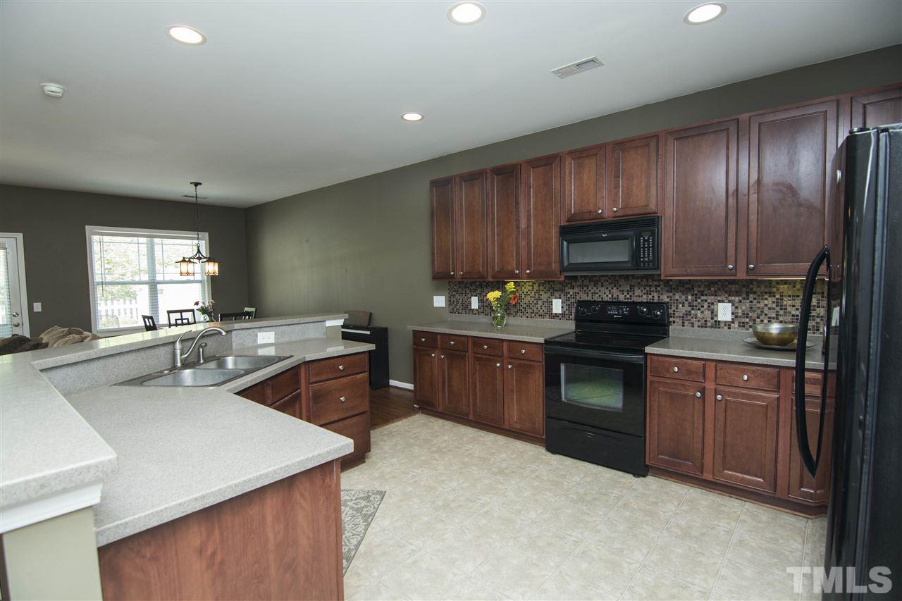 5572 Nur Lane Raleigh, NC 27606 - Photo 6 of 28 Gallery Image 6