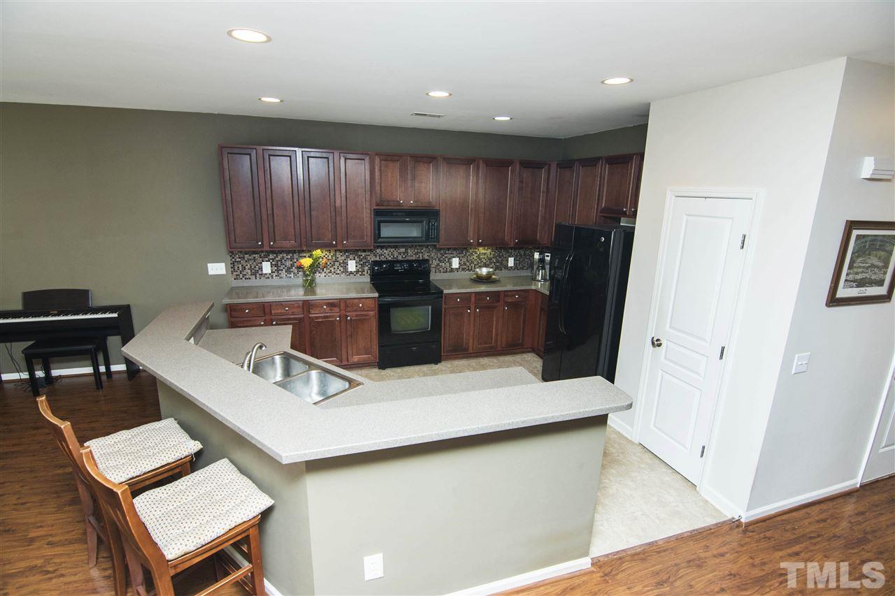 5572 Nur Lane Raleigh, NC 27606 - Photo 7 of 28 Gallery Image 7