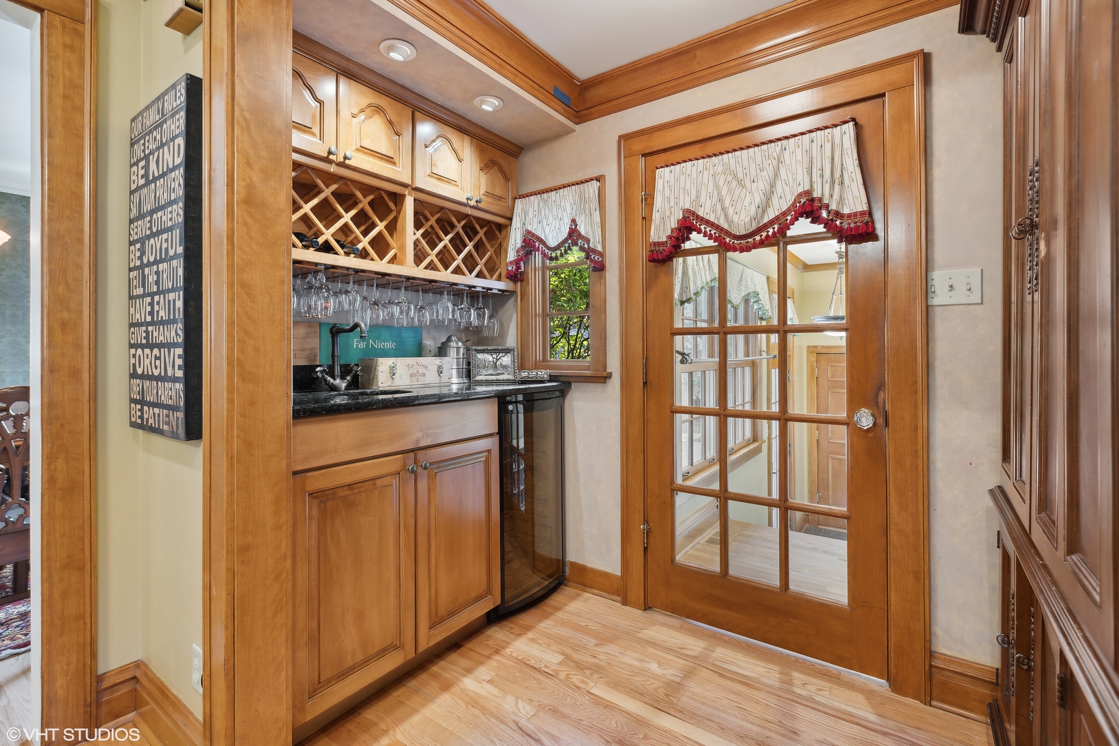 142 Akenside Road Riverside, IL 60546 - Photo 20 of 43