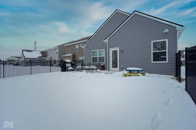 $329,900 | 6044 Medina Spirit Drive, Indianapolis, IN 46237