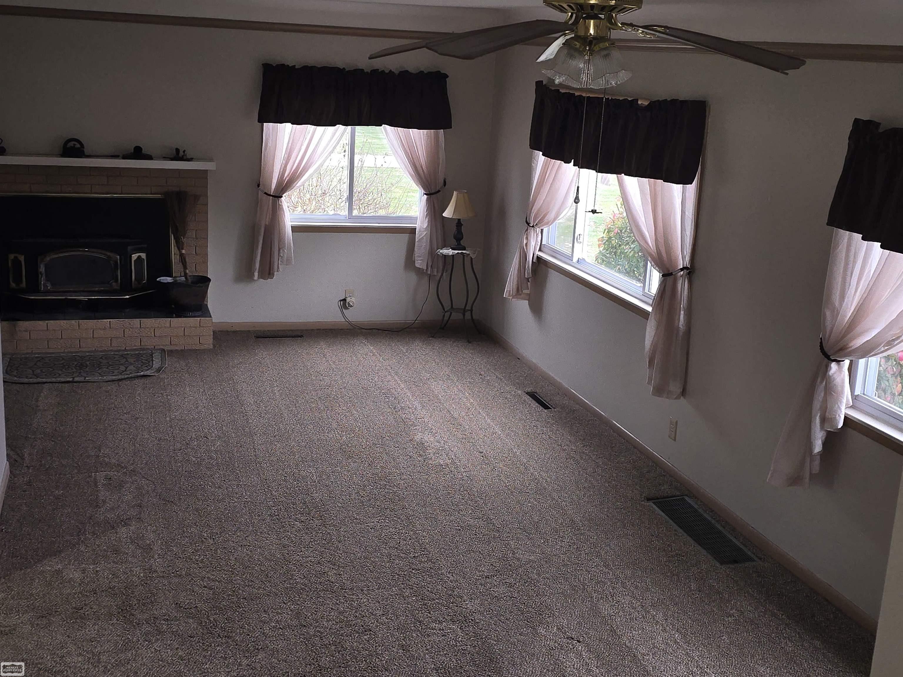 19354 27 Mile Road Ray, MI 48096 - Photo 6 of 44