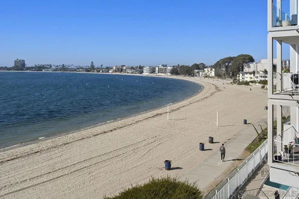 $3,475,000 | 3828 Riviera Drive, Unit 2B, San Diego, CA 92109