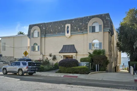 $3,475,000 | 3828 Riviera Drive, Unit 2B, San Diego, CA 92109