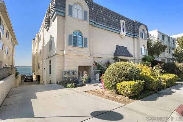 $3,475,000 | 3828 Riviera Drive, Unit 2B, San Diego, CA 92109