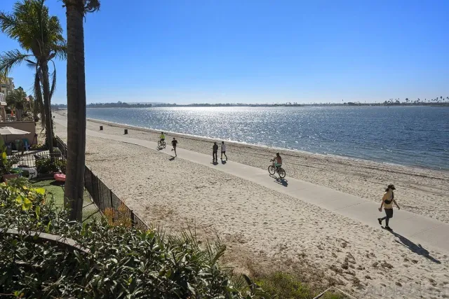 $3,475,000 | 3828 Riviera Drive, Unit 2B, San Diego, CA 92109