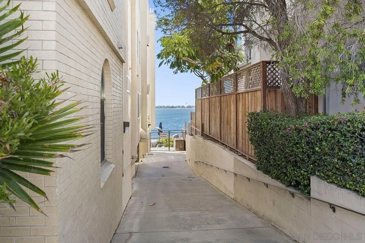 3828 Riviera Drive, Unit 2B San Diego, CA 92109 - Photo 66 of 74