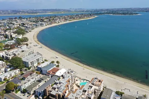 $3,475,000 | 3828 Riviera Drive, Unit 2B, San Diego, CA 92109