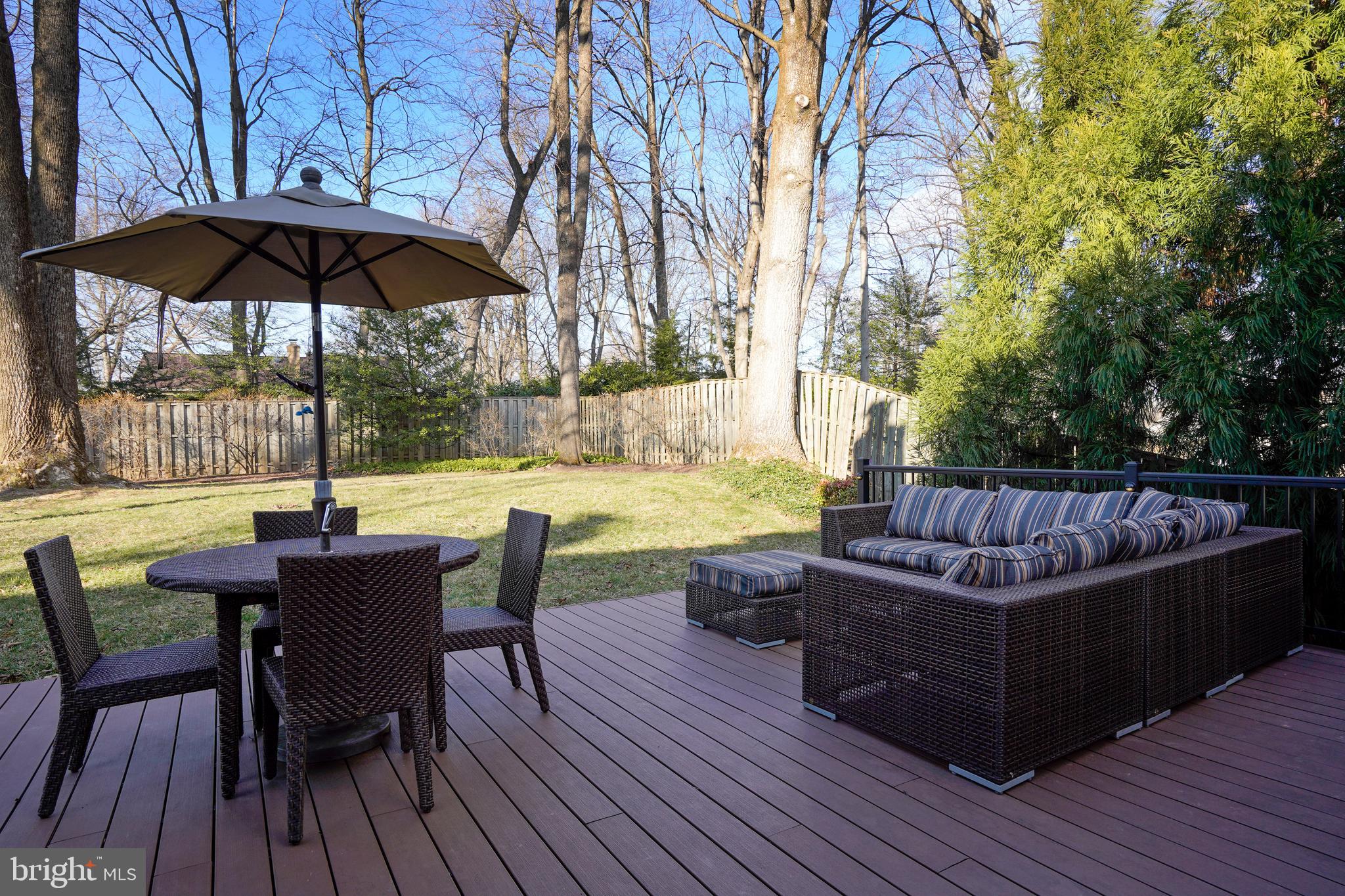 11828 Blue Spruce Road Reston, VA 20191 - Photo 9 of 45 Huge composite deck for outdoors entertaining