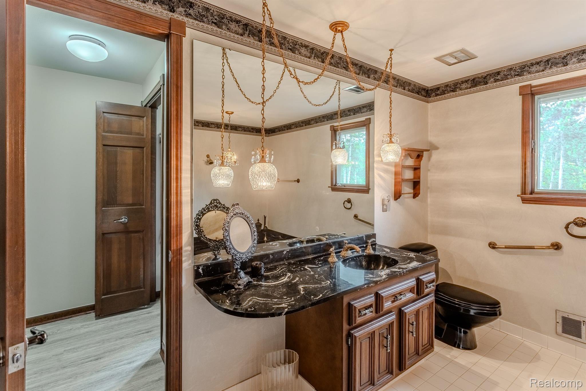 8677 Knox Road Clarkston, MI 48348 - Photo 38 of 59 Gallery Image 38