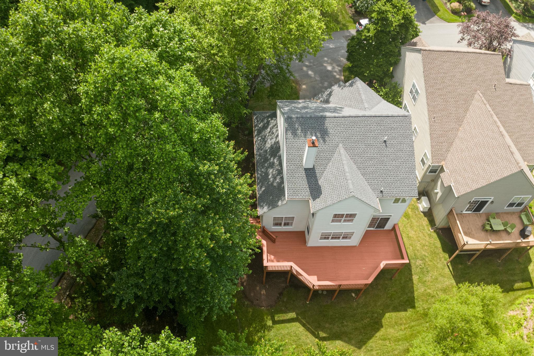 600 Sandy's Parish Road Landenberg, PA 19350 - Photo 8 of 43 Expansive deck off of back of house.