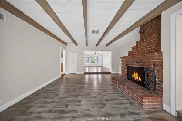 $3,900 | 6906 McLennan Avenue, Lake Balboa, CA 91406