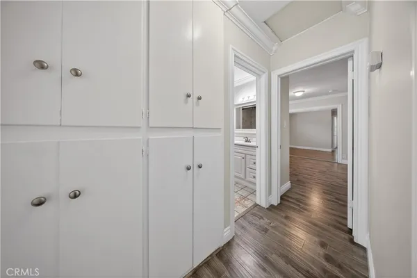 $3,900 | 6906 McLennan Avenue, Lake Balboa, CA 91406