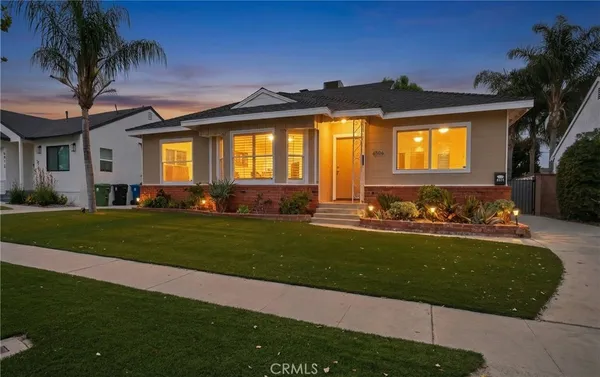 $3,900 | 6906 McLennan Avenue, Lake Balboa, CA 91406