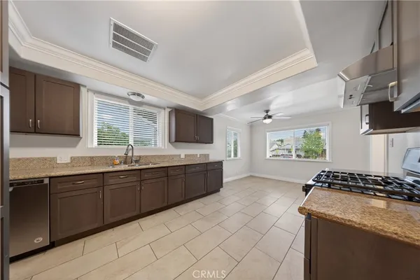 $3,900 | 6906 McLennan Avenue, Lake Balboa, CA 91406