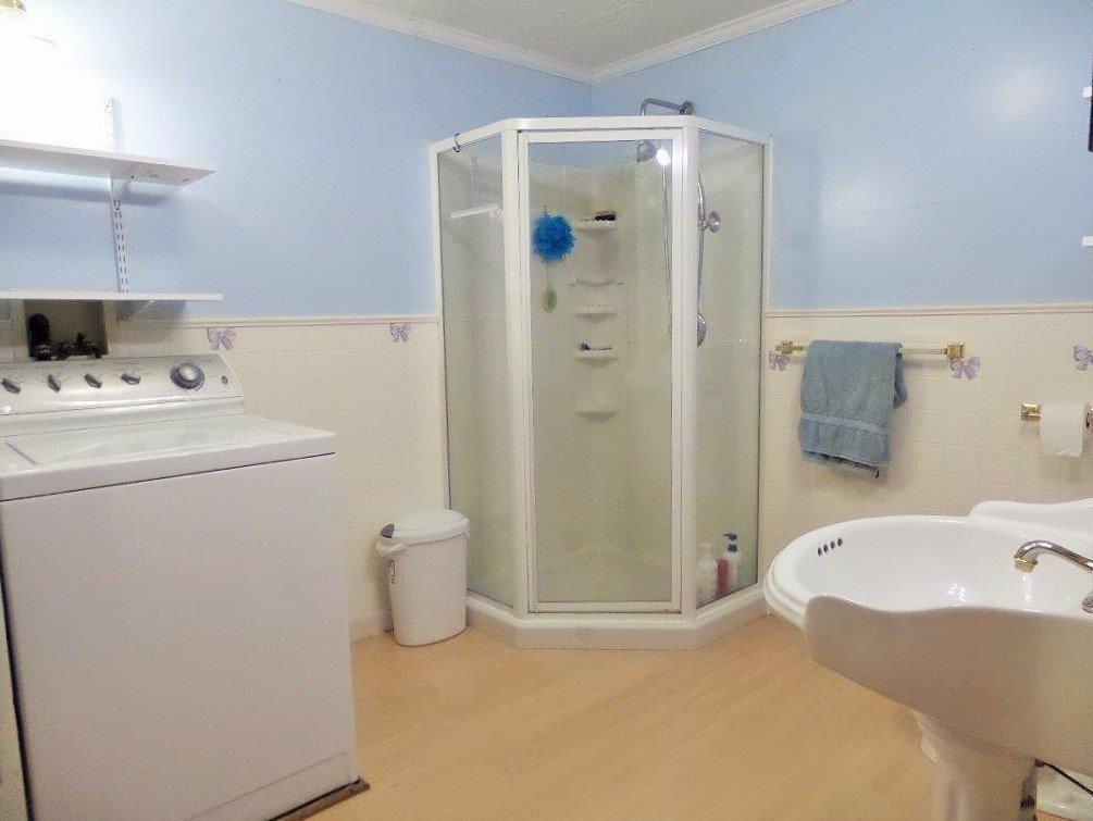 274 East Benton Road Waterville, ME 04901 - Photo 10 of 30 Bathroom