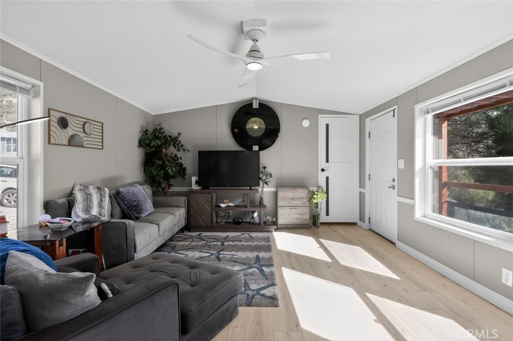 2801 Johnson Road, Unit 14 Frazier Park, CA 93225 - Photo 9 of 30