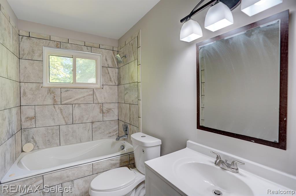 13396 Nichols Road Montrose, MI 48457 - Photo 14 of 31