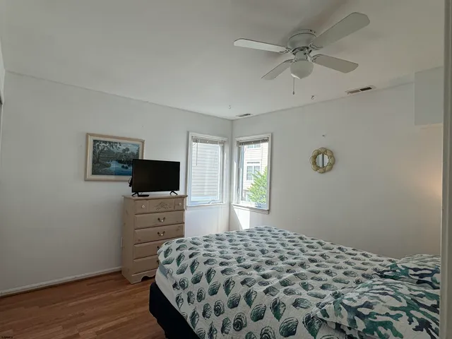 $1,450 | 407 36th Street South, Unit R2, Brigantine, NJ 08203