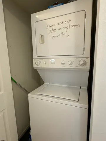 $1,450 | 407 36th Street South, Unit R2, Brigantine, NJ 08203