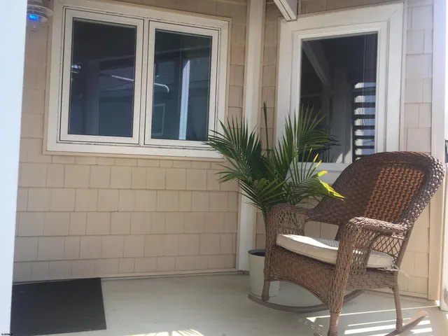 $1,450 | 407 36th Street South, Unit R2, Brigantine, NJ 08203