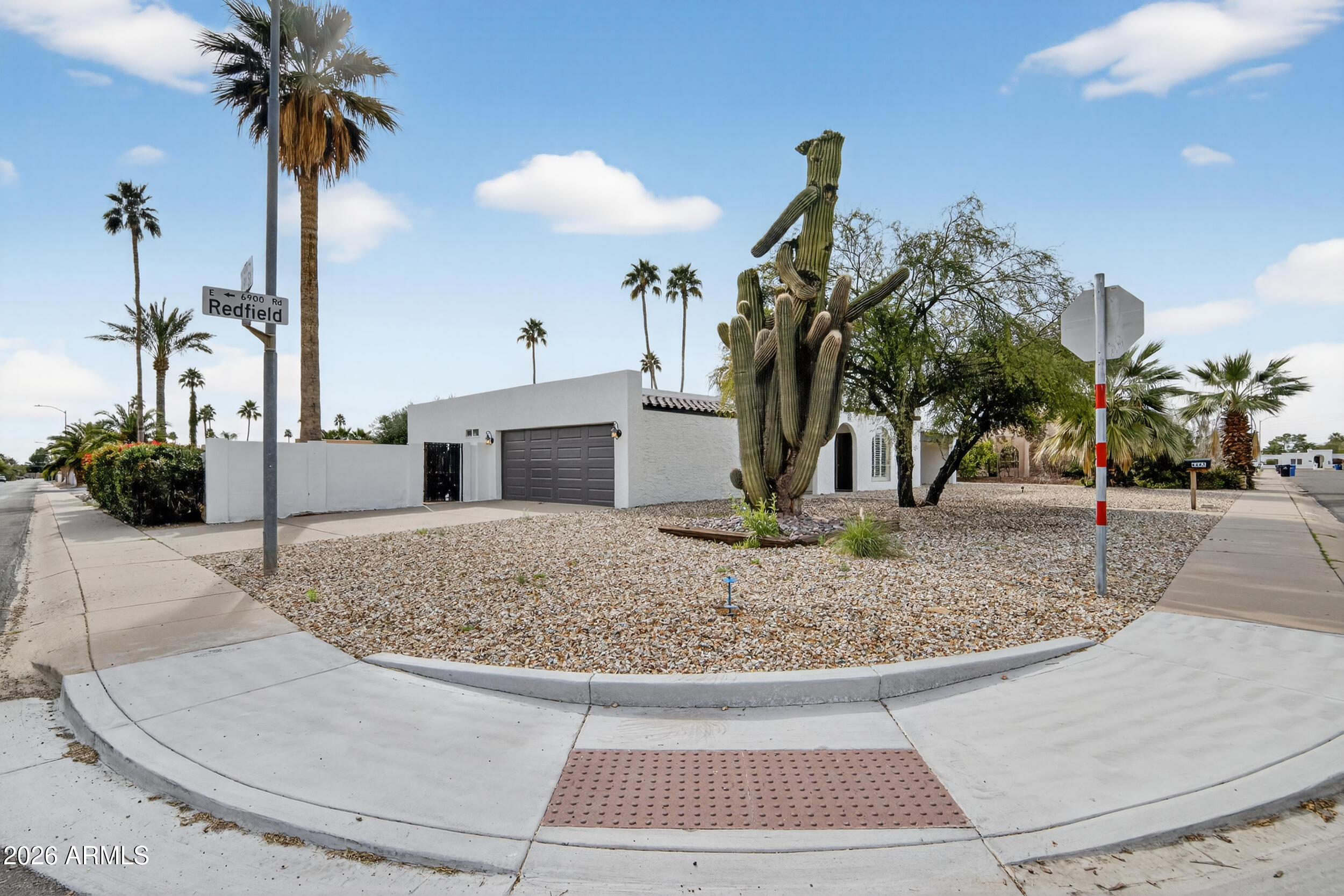 6843 East Redfield Road Scottsdale, AZ 85254 - Photo 2 of 48 015_a4m_am