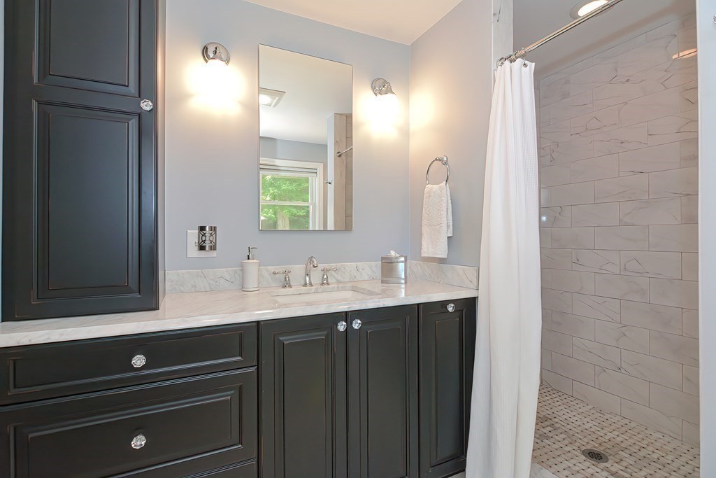 259 Marked Tree Road Holliston, MA 01746 - Photo 25 of 42 Gallery Image 25