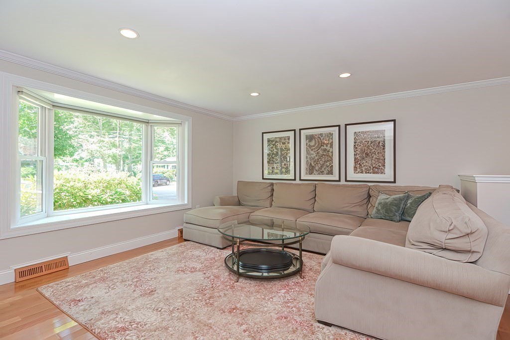 259 Marked Tree Road Holliston, MA 01746 - Photo 10 of 42 Gallery Image 10