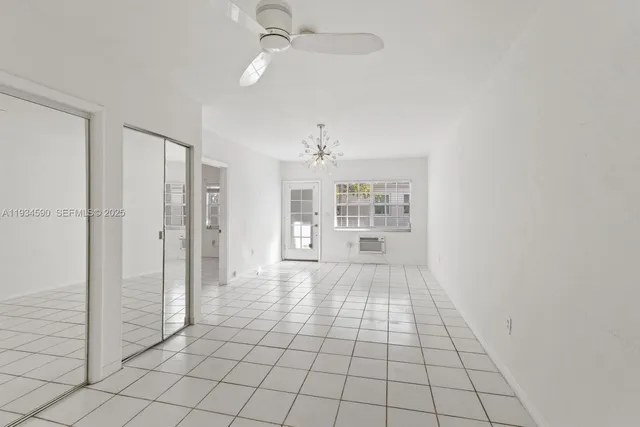 $1,700 | 1611 West Avenue, Unit 15, Miami Beach, FL 33139