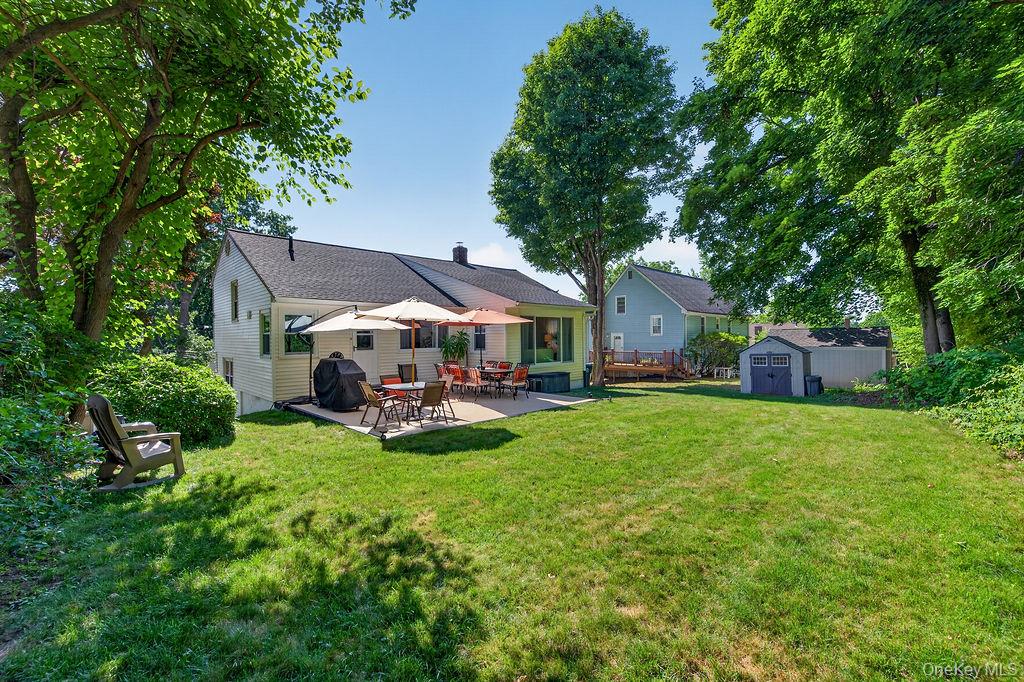 11 Oakridge Road White Plains, NY 10607 - Photo 33 of 34