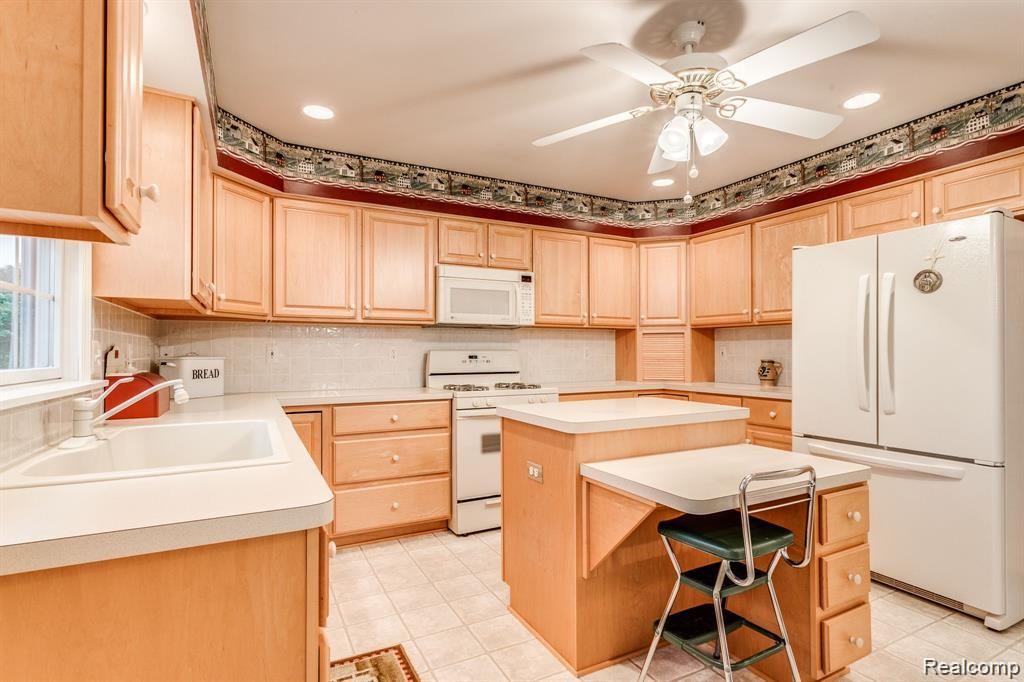 7351 Lapeer Road Goodells, MI 48027 - Photo 16 of 54