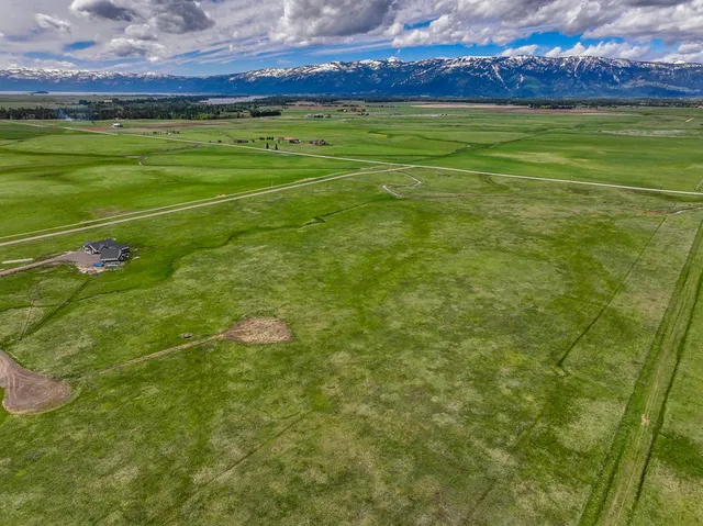 $379,999 | 15 Ringo Lane, Unit 1, McCall, ID 83638