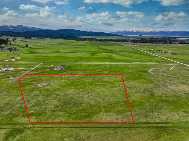 $379,999 | 15 Ringo Lane, Unit 1, McCall, ID 83638