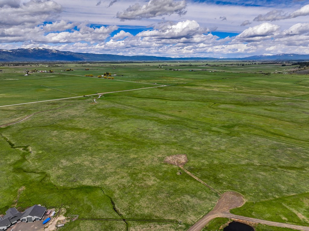 15 Ringo Lane, Unit 1 McCall, ID 83638 - Photo 27 of 36