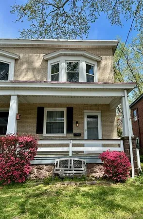 $2,200 | 133 East Main Street, Pottstown, PA 19465