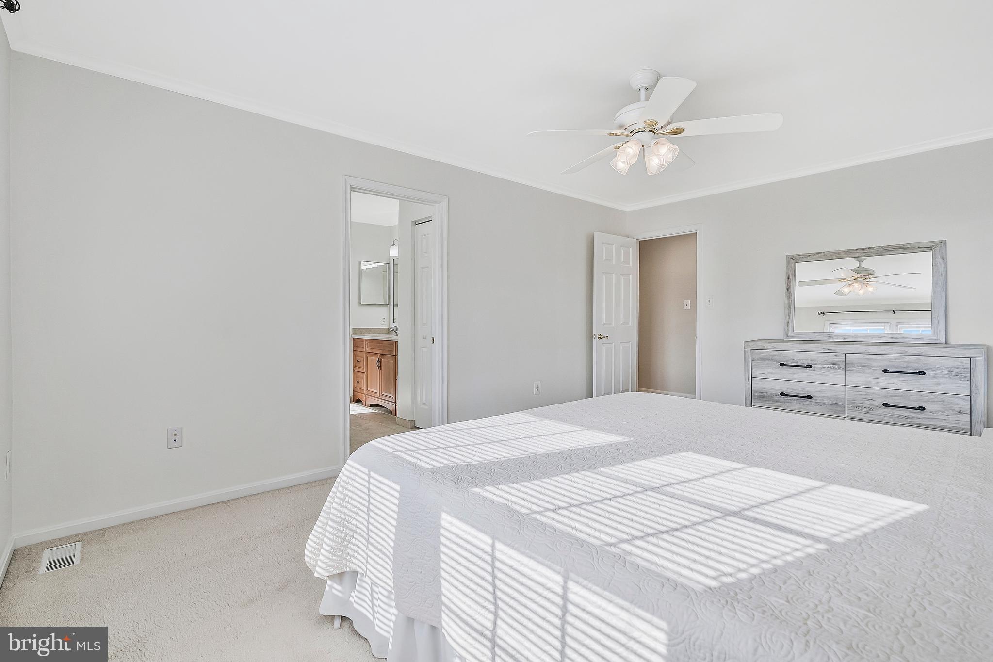 117 Connemara Drive Sterling, VA 20164 - Photo 25 of 58