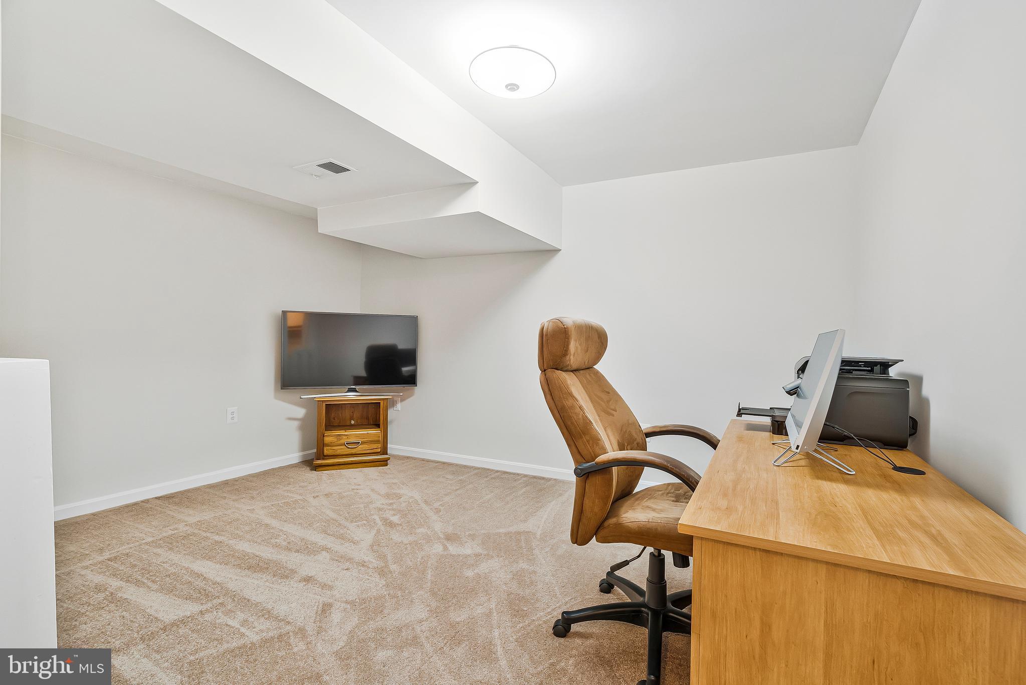 117 Connemara Drive Sterling, VA 20164 - Photo 36 of 58