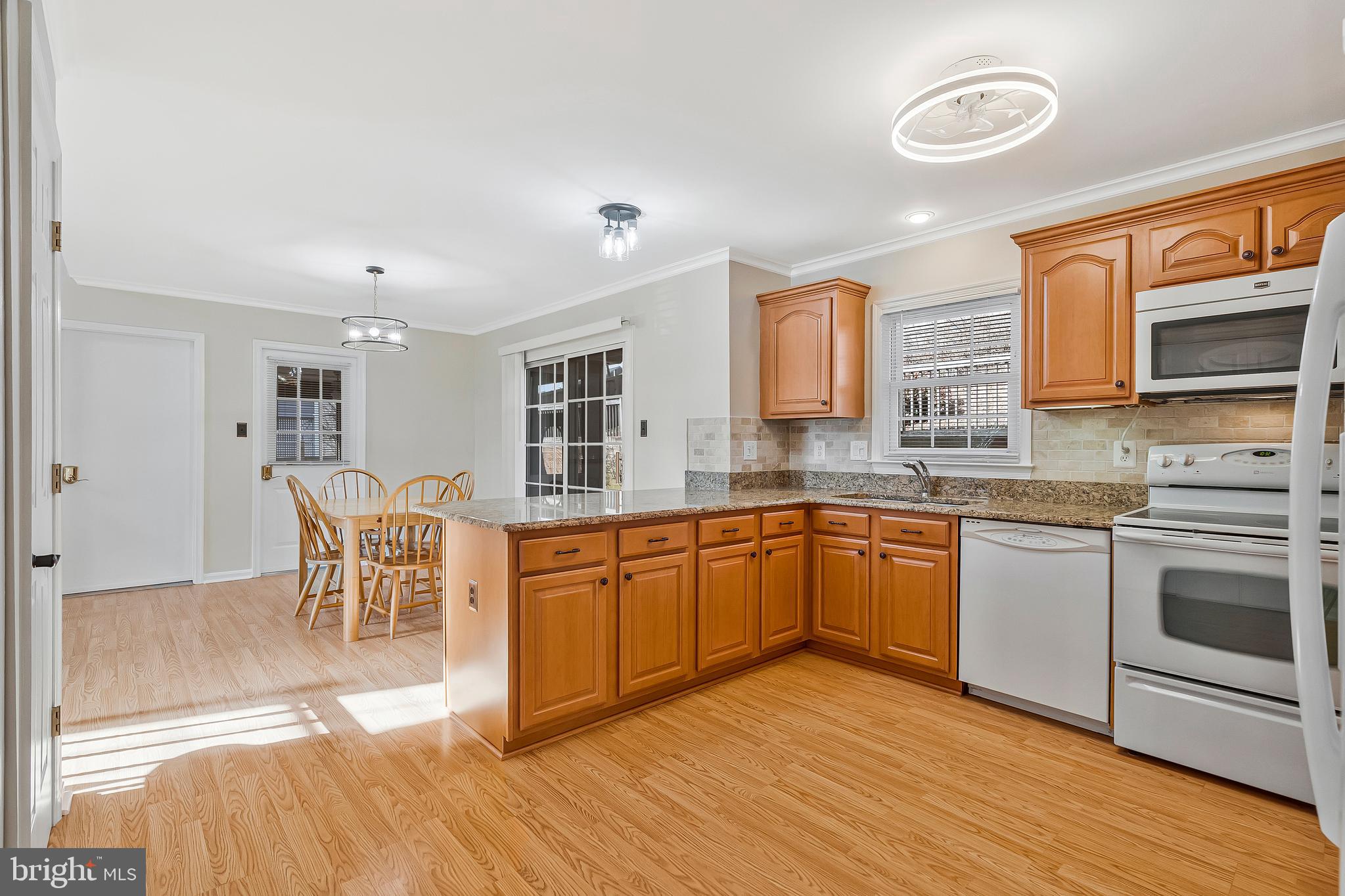 117 Connemara Drive Sterling, VA 20164 - Photo 49 of 58