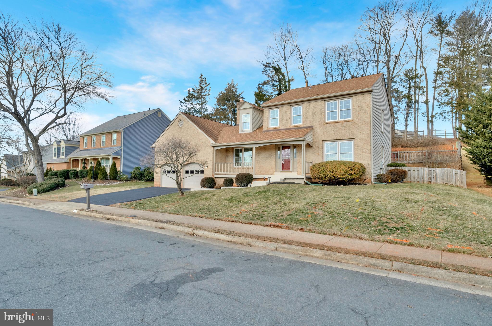 117 Connemara Drive Sterling, VA 20164 - Photo 5 of 58