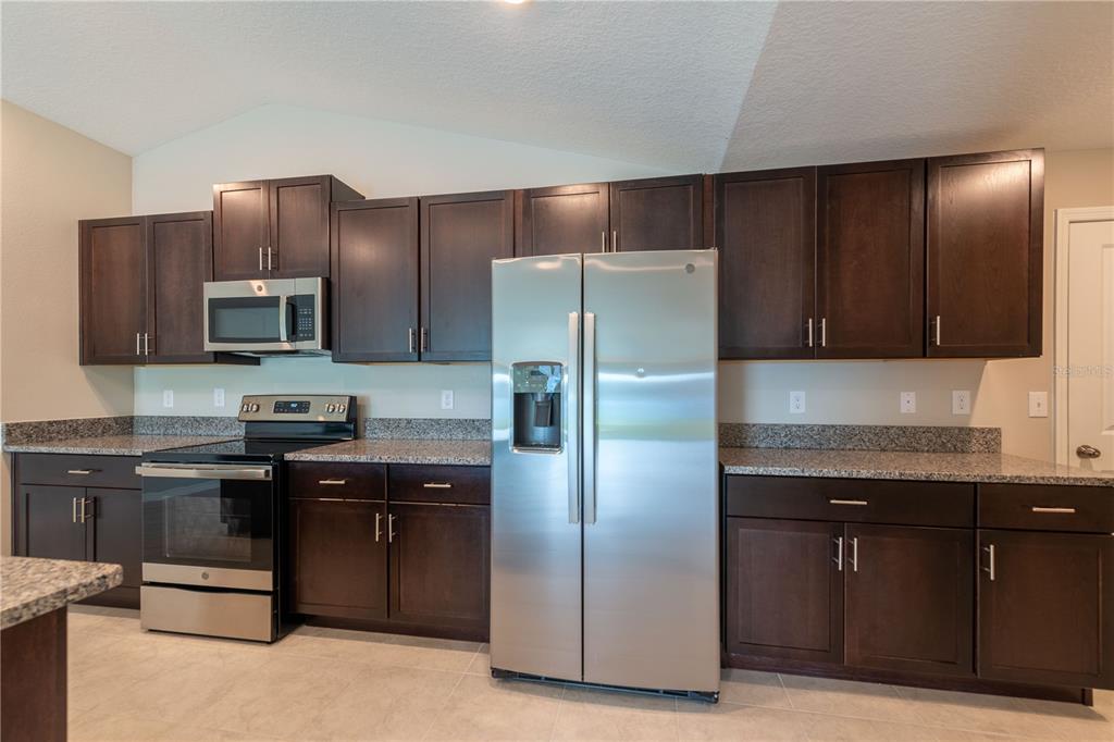 1837 Sand Daisy Place Ruskin, FL 33570 - Photo 11 of 34