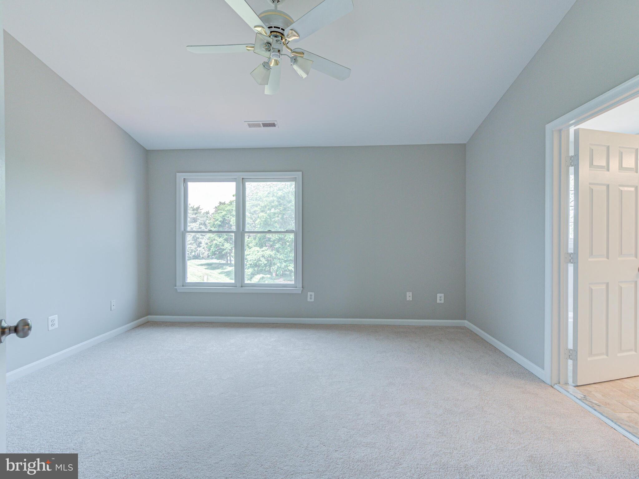 21140 Dray Terrace Ashburn, VA 20147 - Photo 23 of 59 Primary Suite w/Cathedral Ceiling & Lighted Fan
